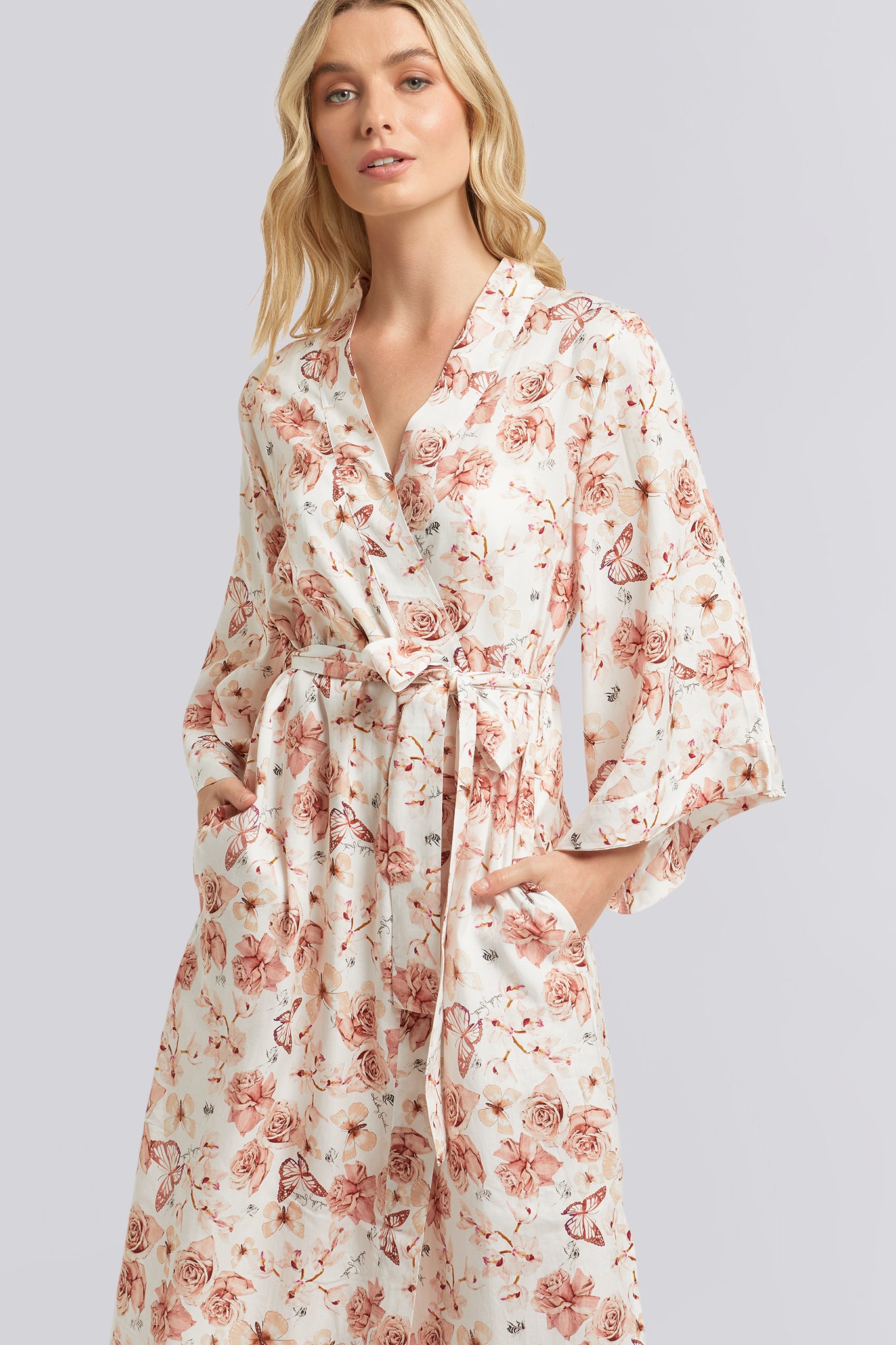 Kelly Smith Viscose Exclusive Print Robe | Homebodii